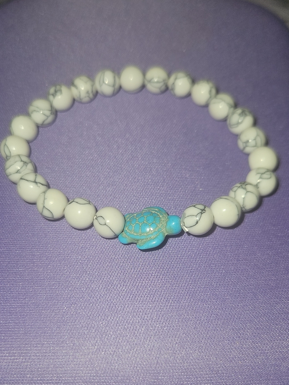 Howlite And Turquoise Sea Turtle Bracelet